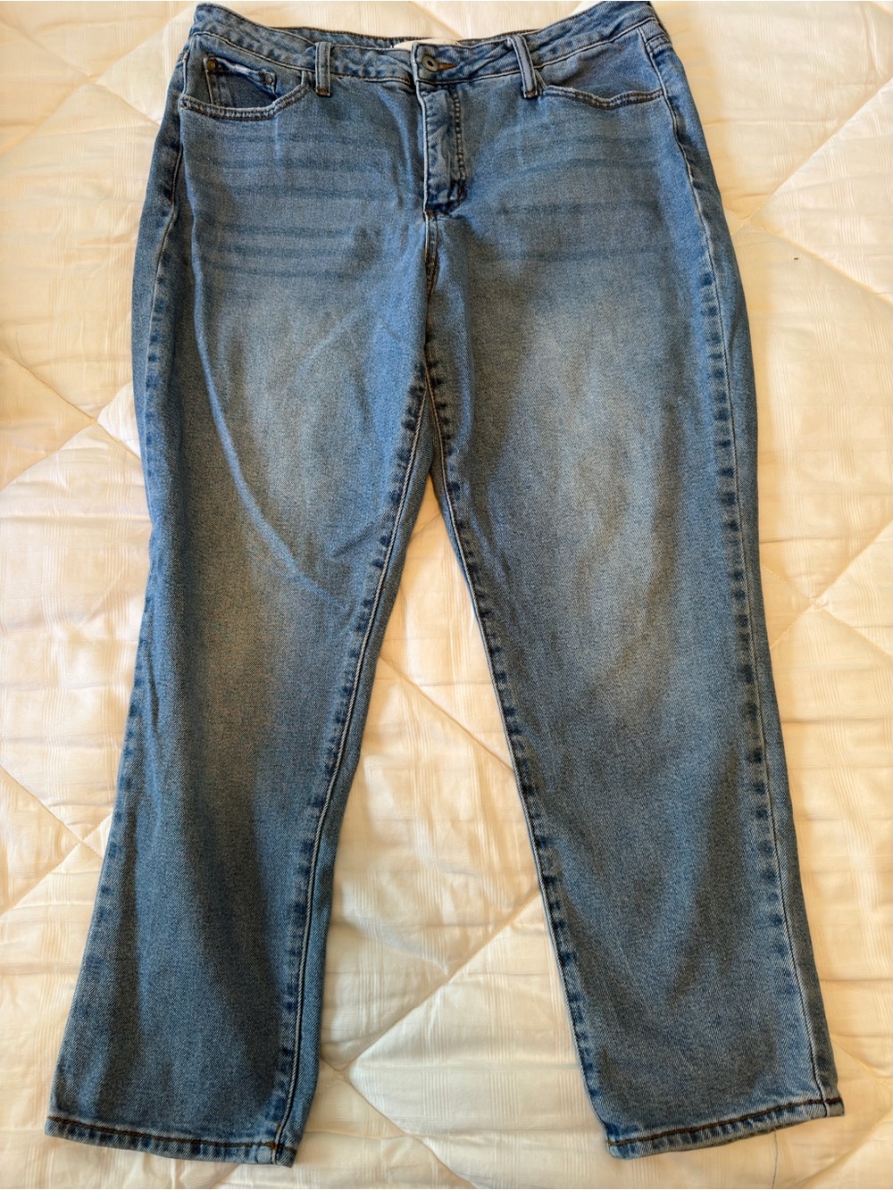 !iT Classic High-Rise Straight-Leg Mom Jean Size 12P